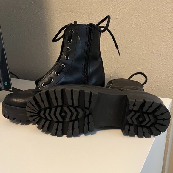 Steve Madden Patti Platform Combat Boots - Picture 3 of 3